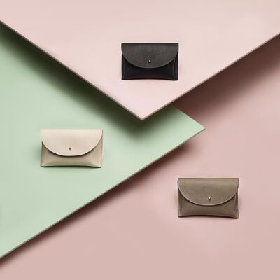 Three-Handbags-Leather-Product-Retouching-Bratcovici-Radu