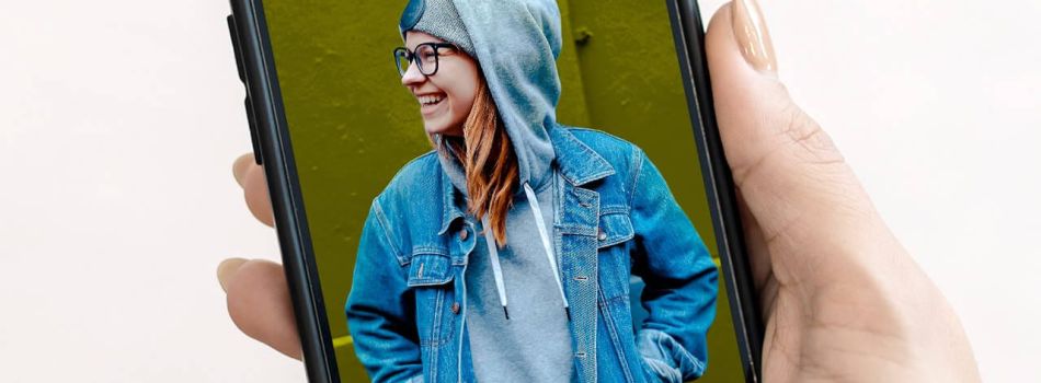 How-to-Change-Background-Image-Photoshop-Bratcovici-Radu-mobile2